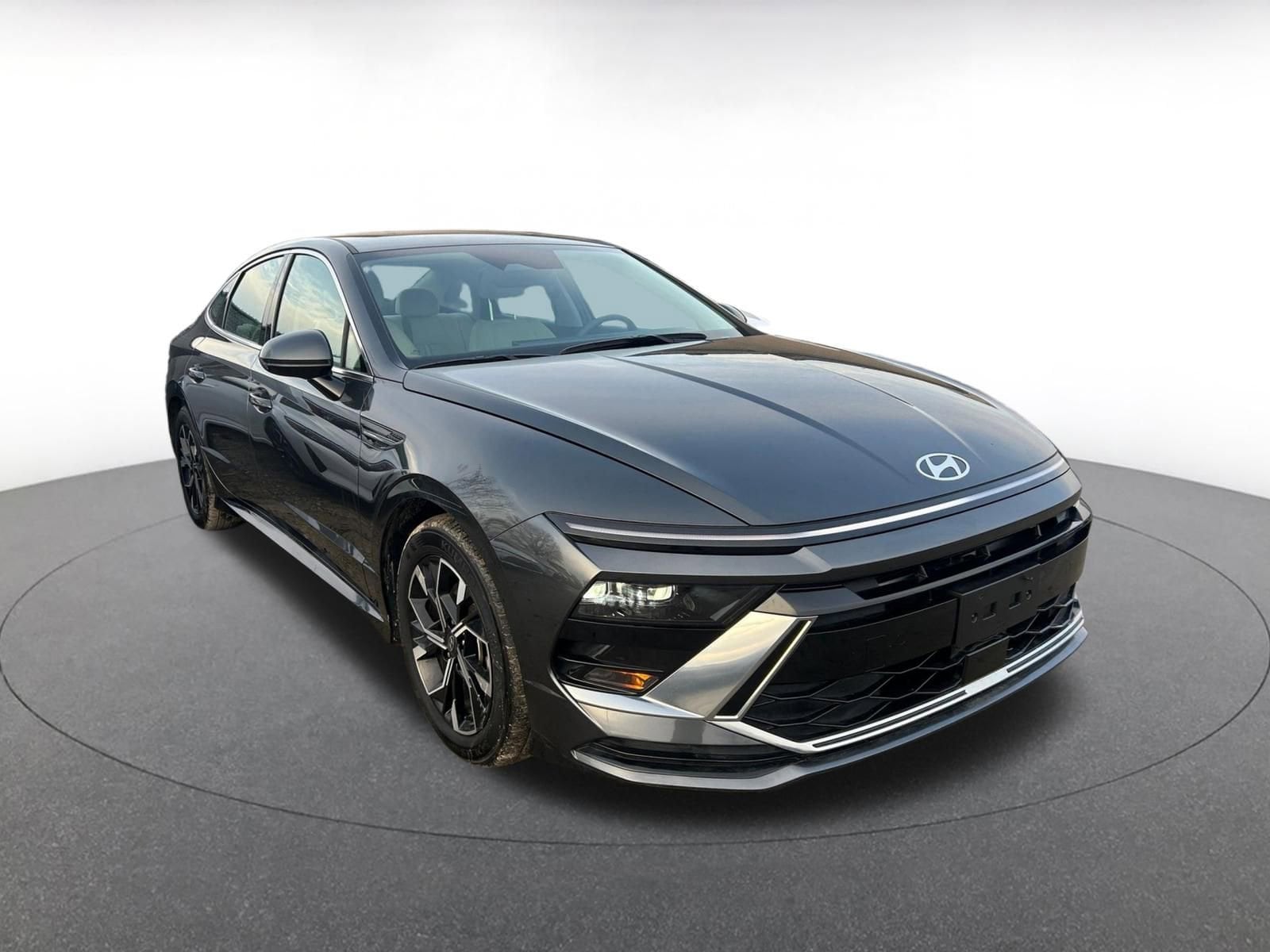 Thumbnail: 2025 Hyundai Sonata - 1