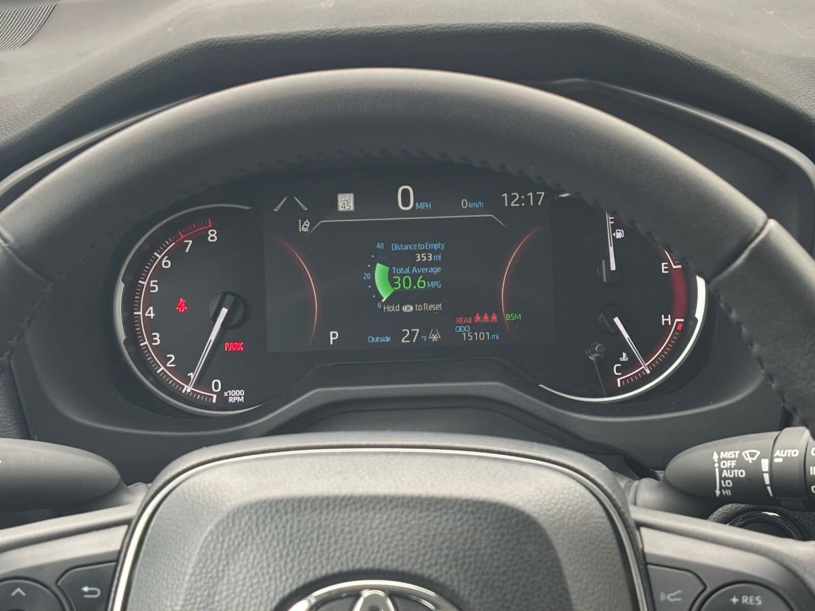 Thumbnail: 2025 Toyota RAV4 - 34