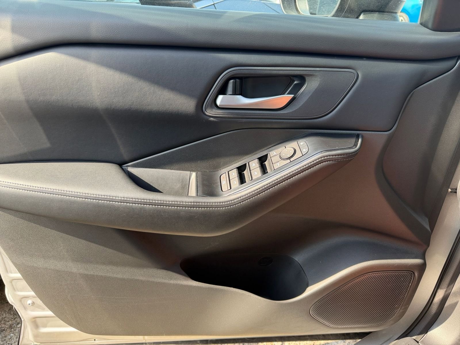 Thumbnail: 2025 Nissan Rogue - 18