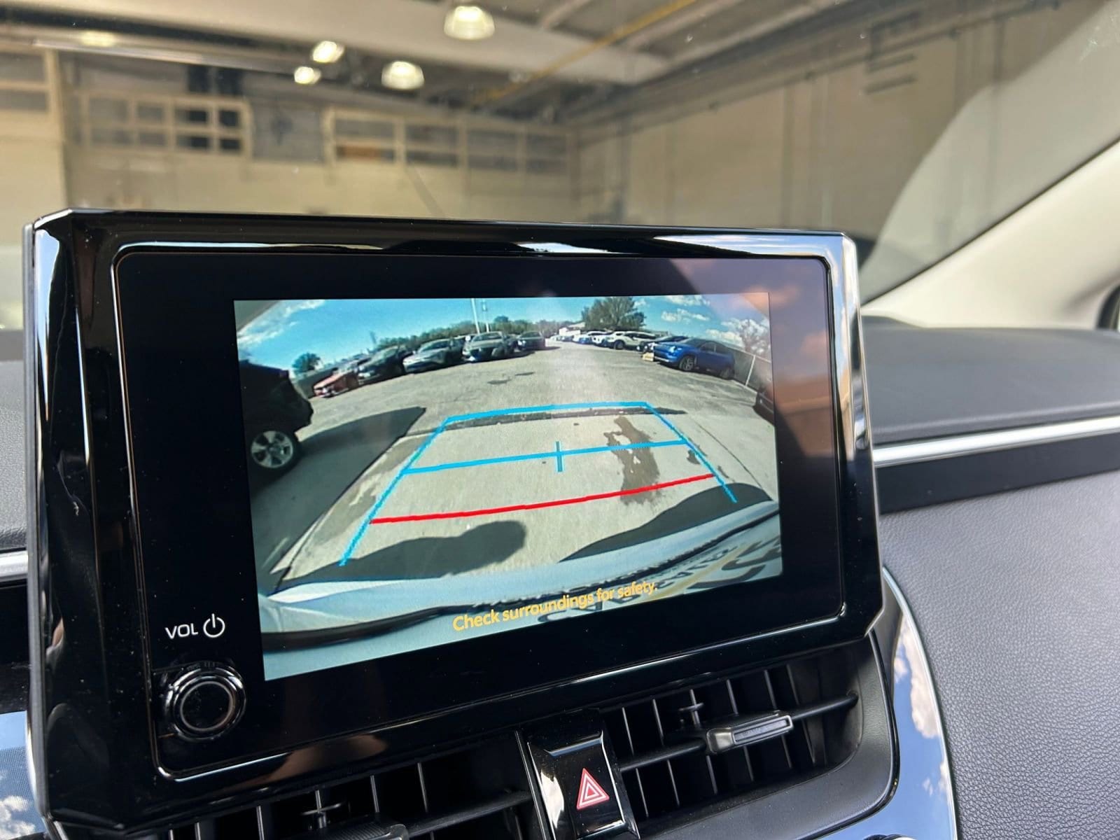 Thumbnail: 2025 Toyota Corolla - 17