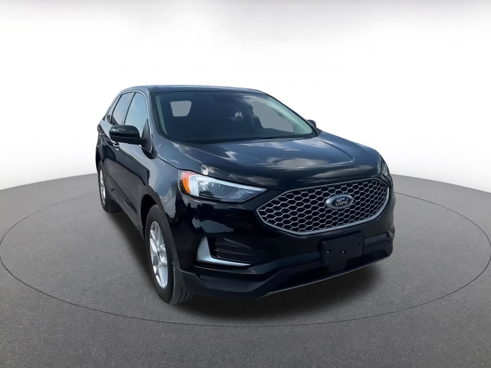 Thumbnail: 2024 Ford Edge - 3