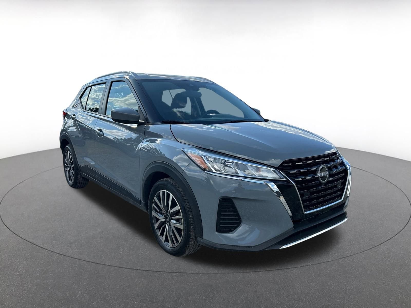 Thumbnail: 2024 Nissan Kicks - 1