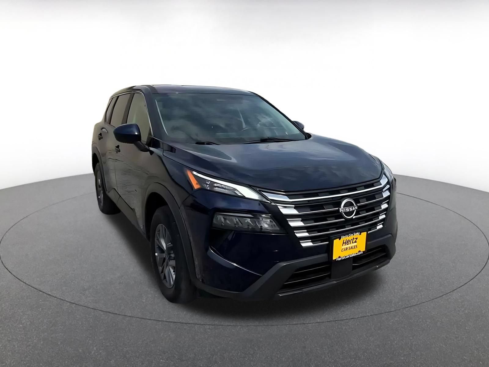 Thumbnail: 2026 Nissan Rogue - 3