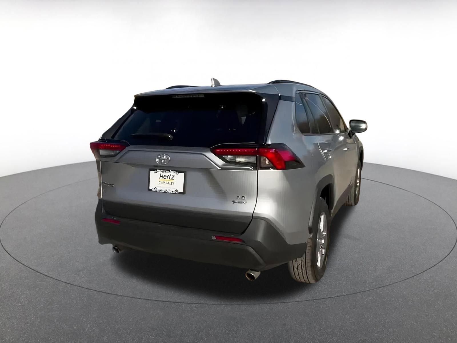 Thumbnail: 2025 Toyota RAV4 - 15