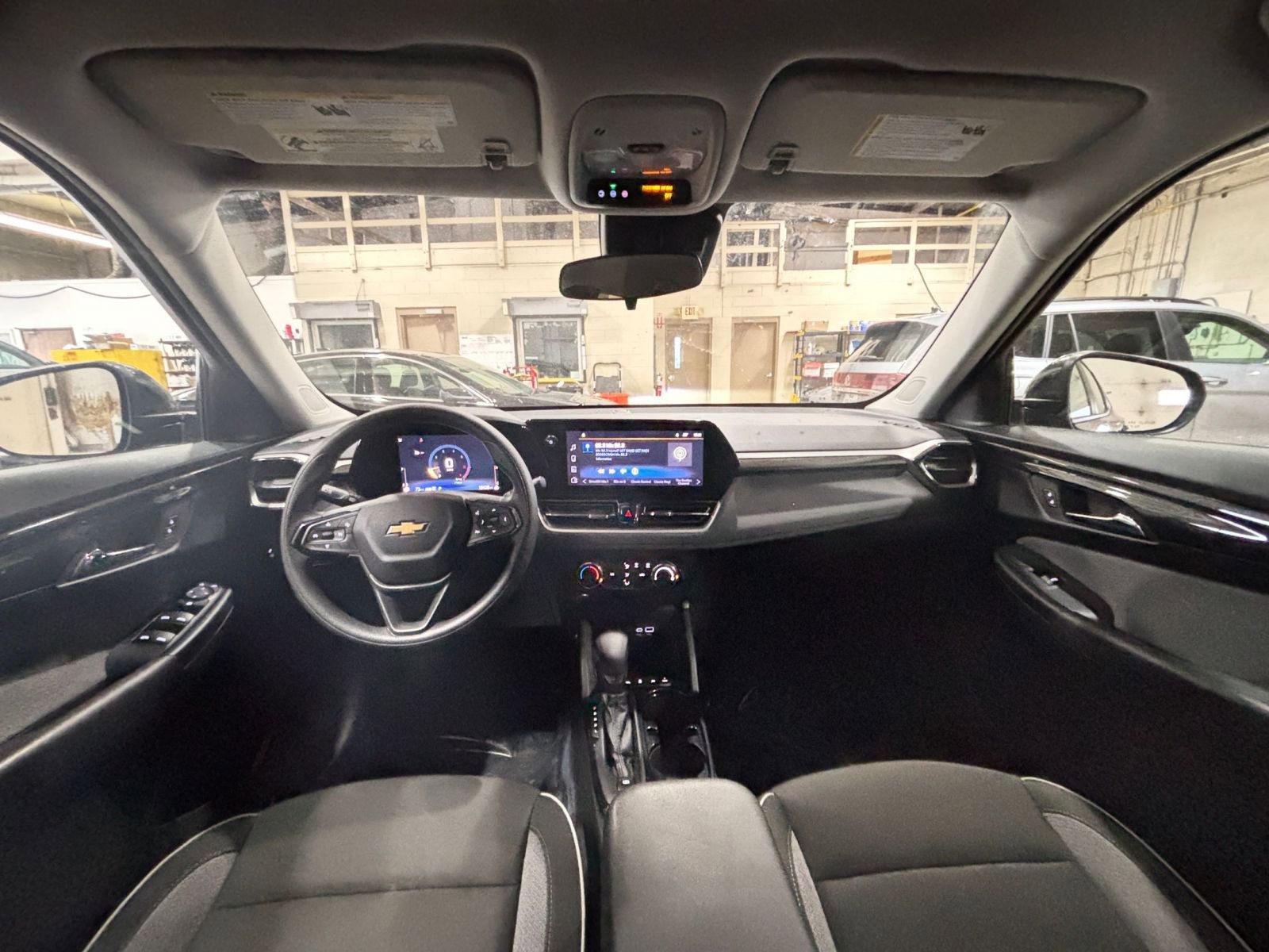 Thumbnail: 2025 Chevrolet TrailBlazer - 31