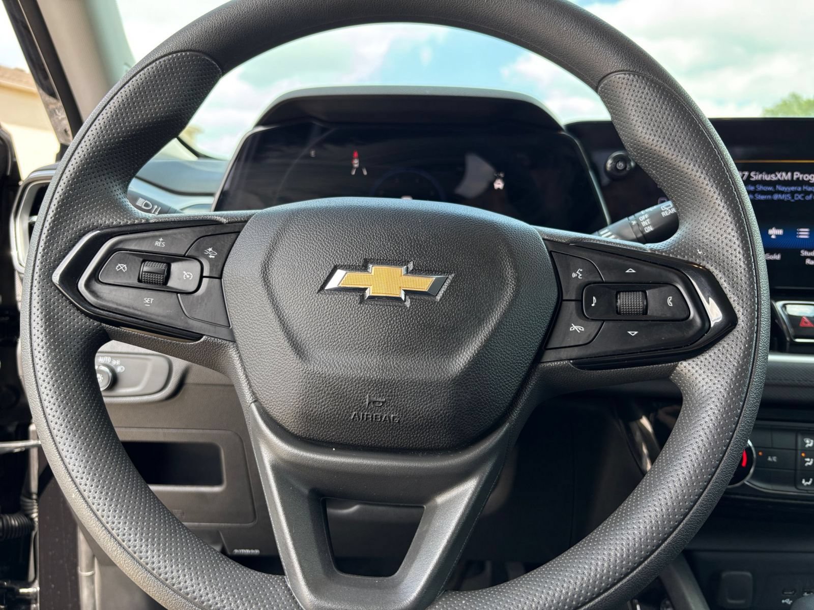 Thumbnail: 2025 Chevrolet TrailBlazer - 28