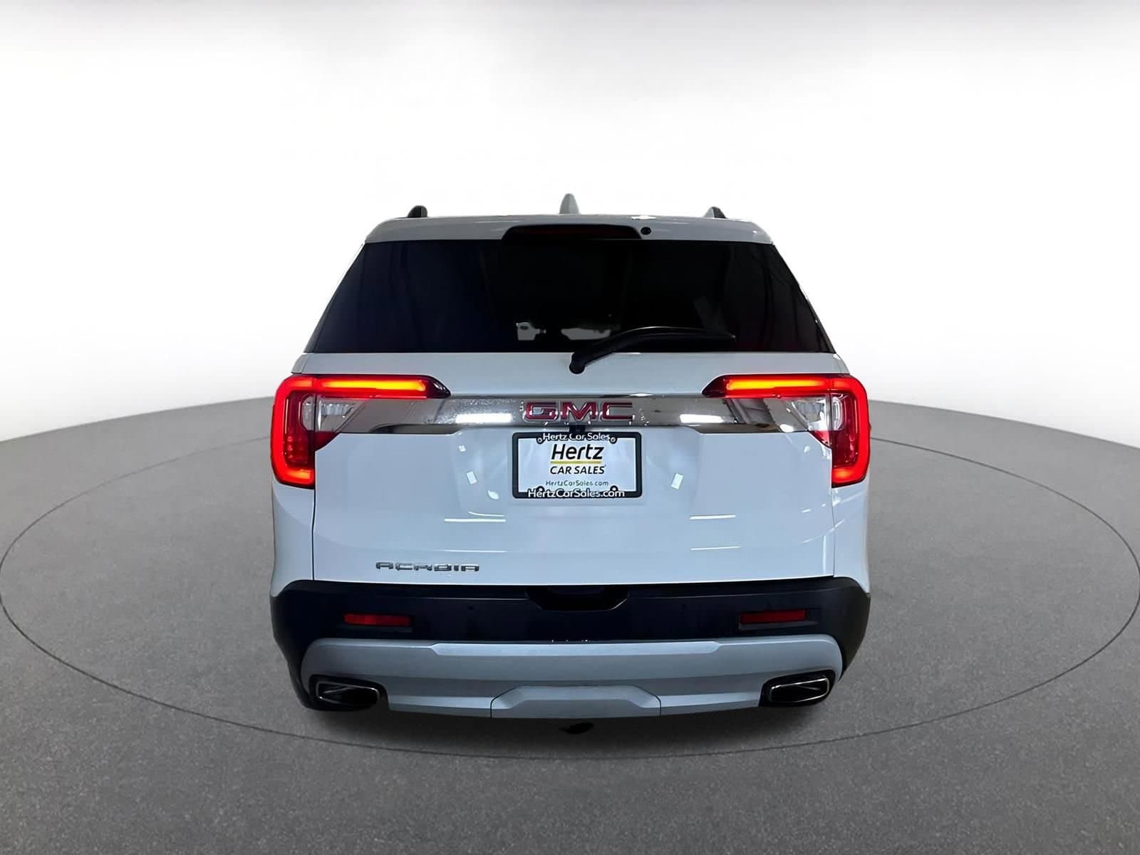 2023 GMC Acadia SLT 16