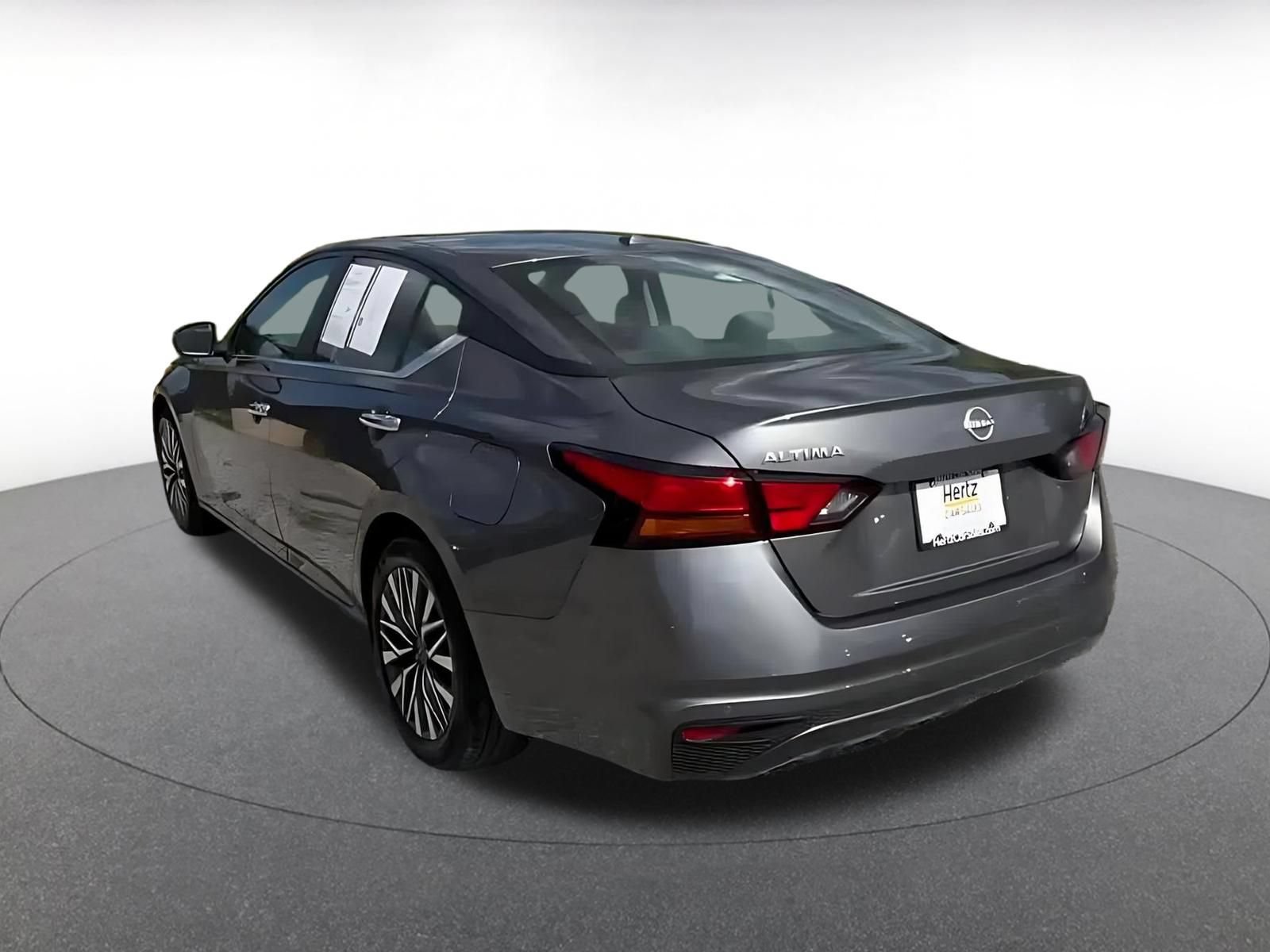 Thumbnail: 2025 Nissan Altima - 9