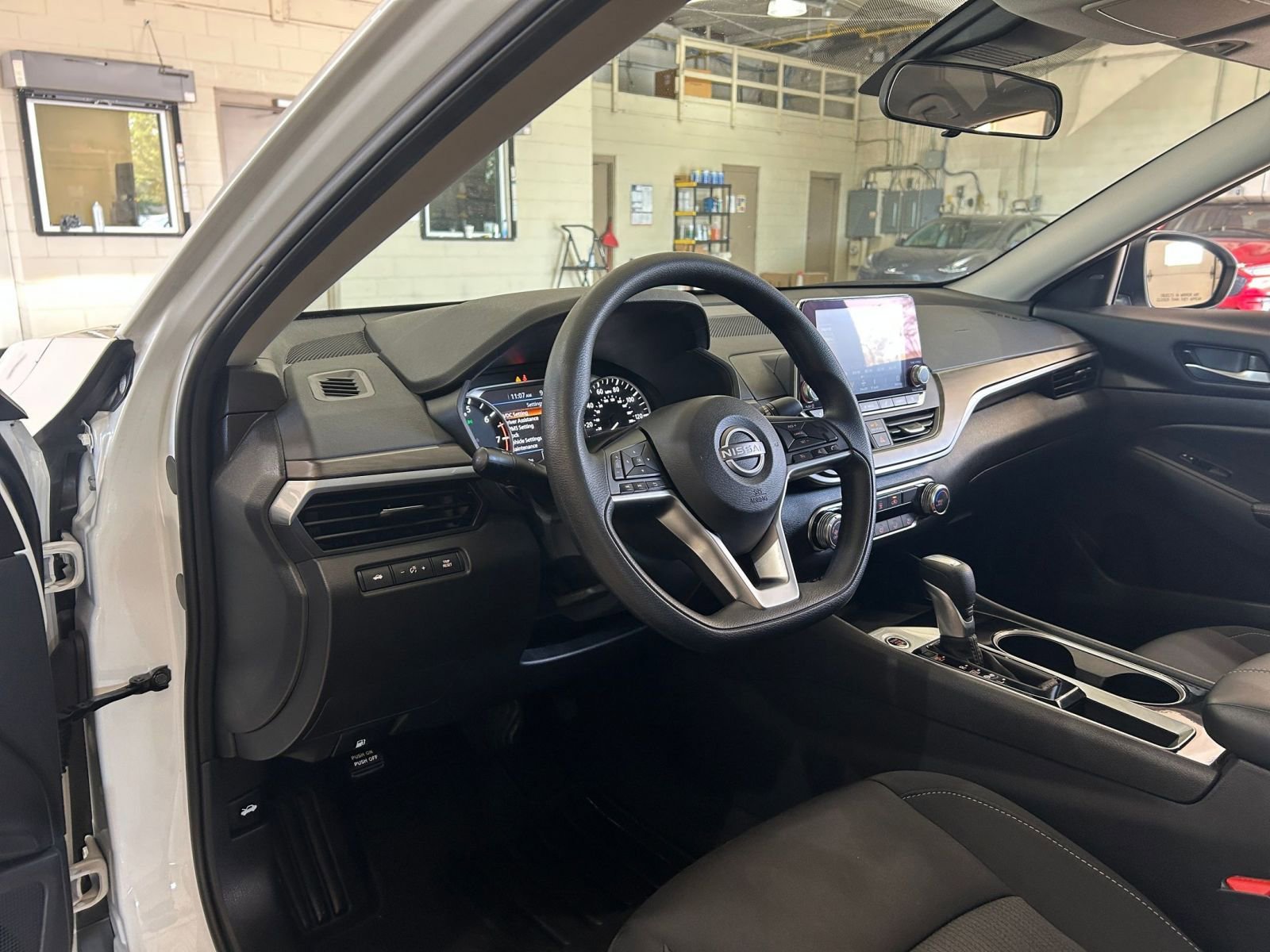 Thumbnail: 2024 Nissan Altima - 33