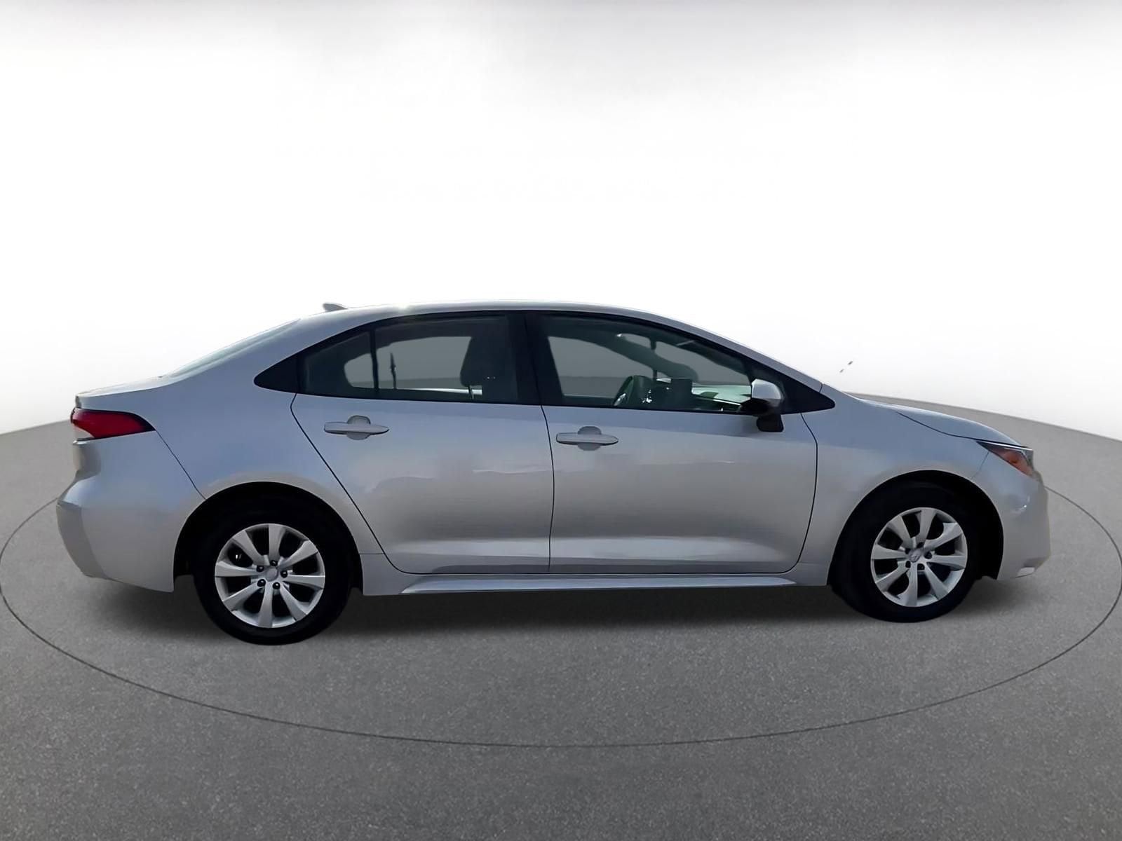 Thumbnail: 2025 Toyota Corolla - 16