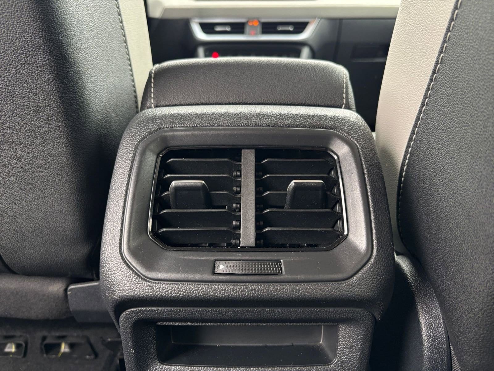 Thumbnail: 2025 Volkswagen Taos - 24