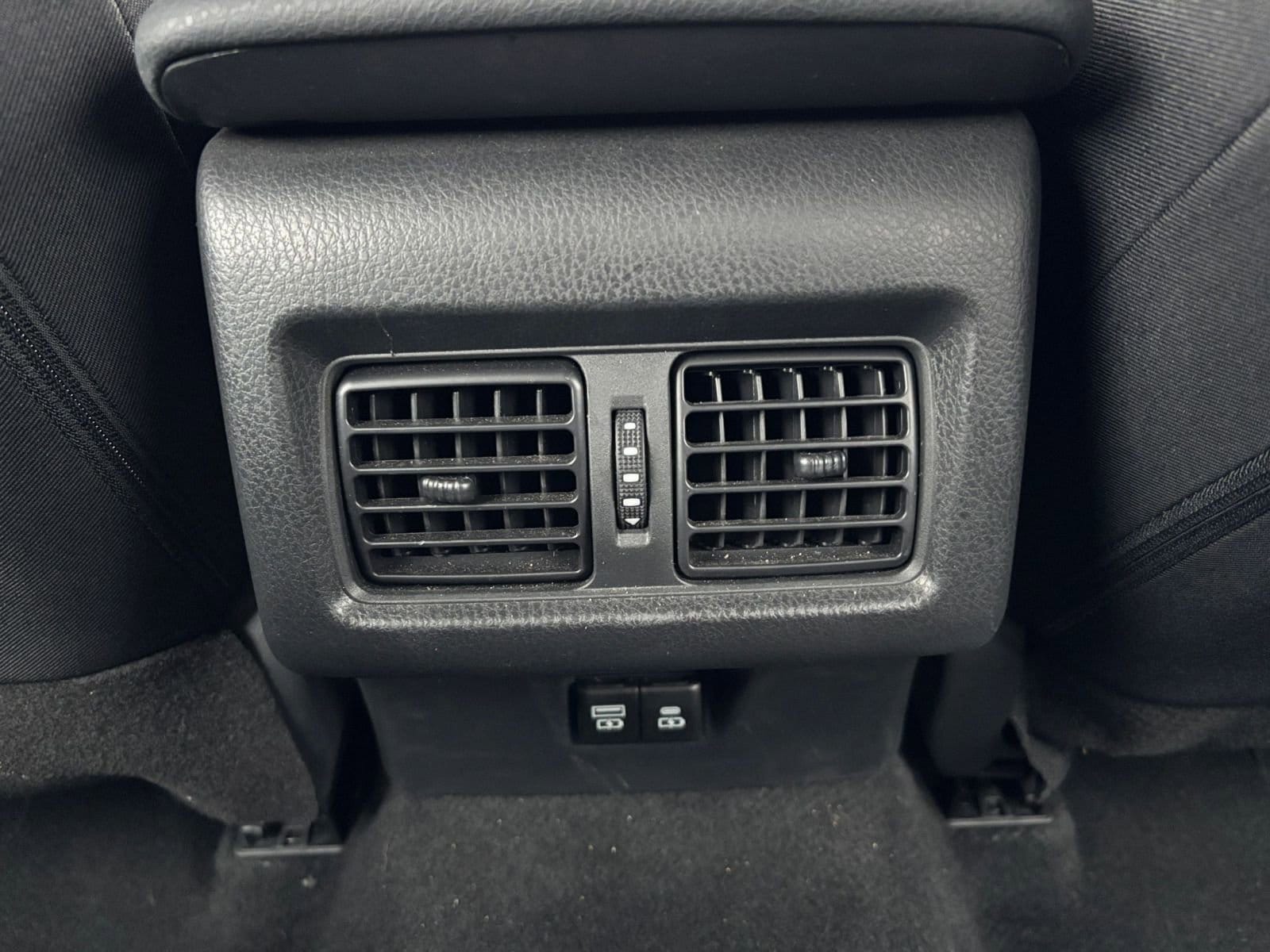 Thumbnail: 2025 Toyota Camry - 23