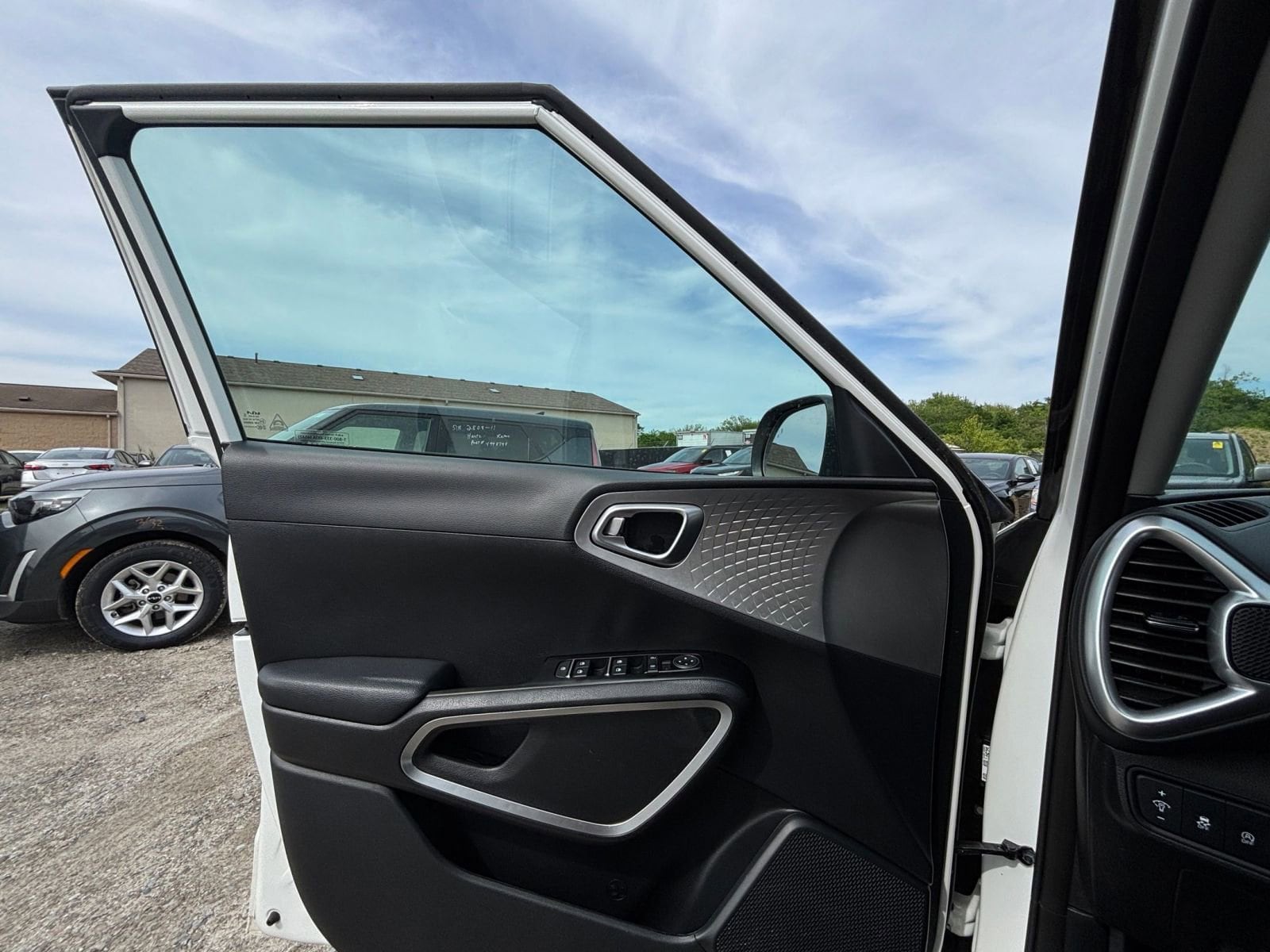 Thumbnail: 2025 Kia Soul - 18