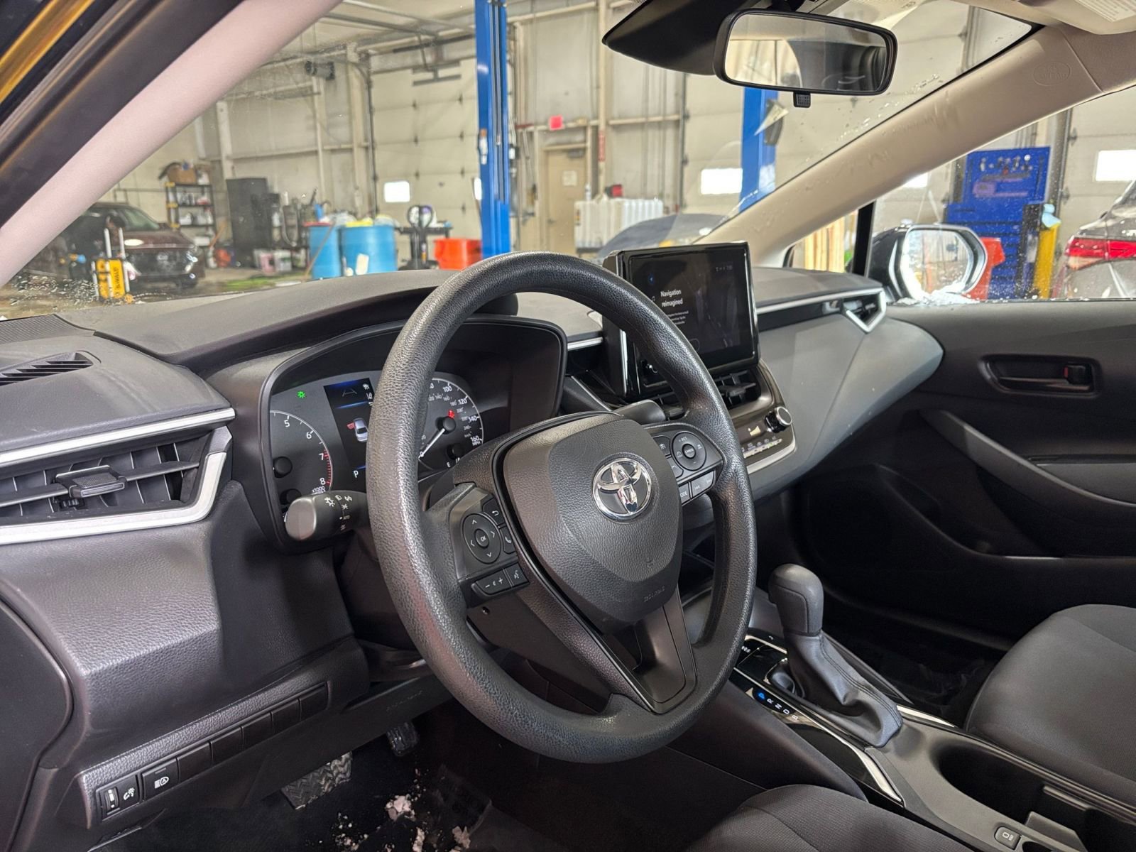 Thumbnail: 2025 Toyota Corolla - 33