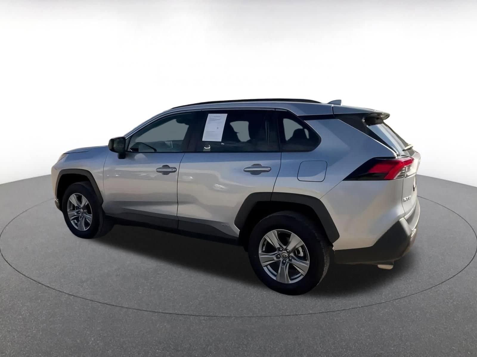 Thumbnail: 2025 Toyota RAV4 - 10