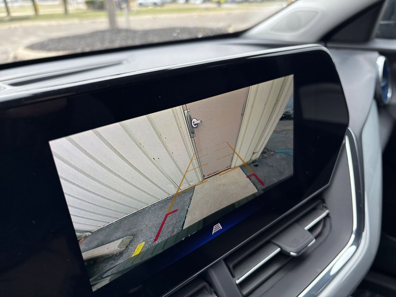 Thumbnail: 2025 Chevrolet Trax - 23