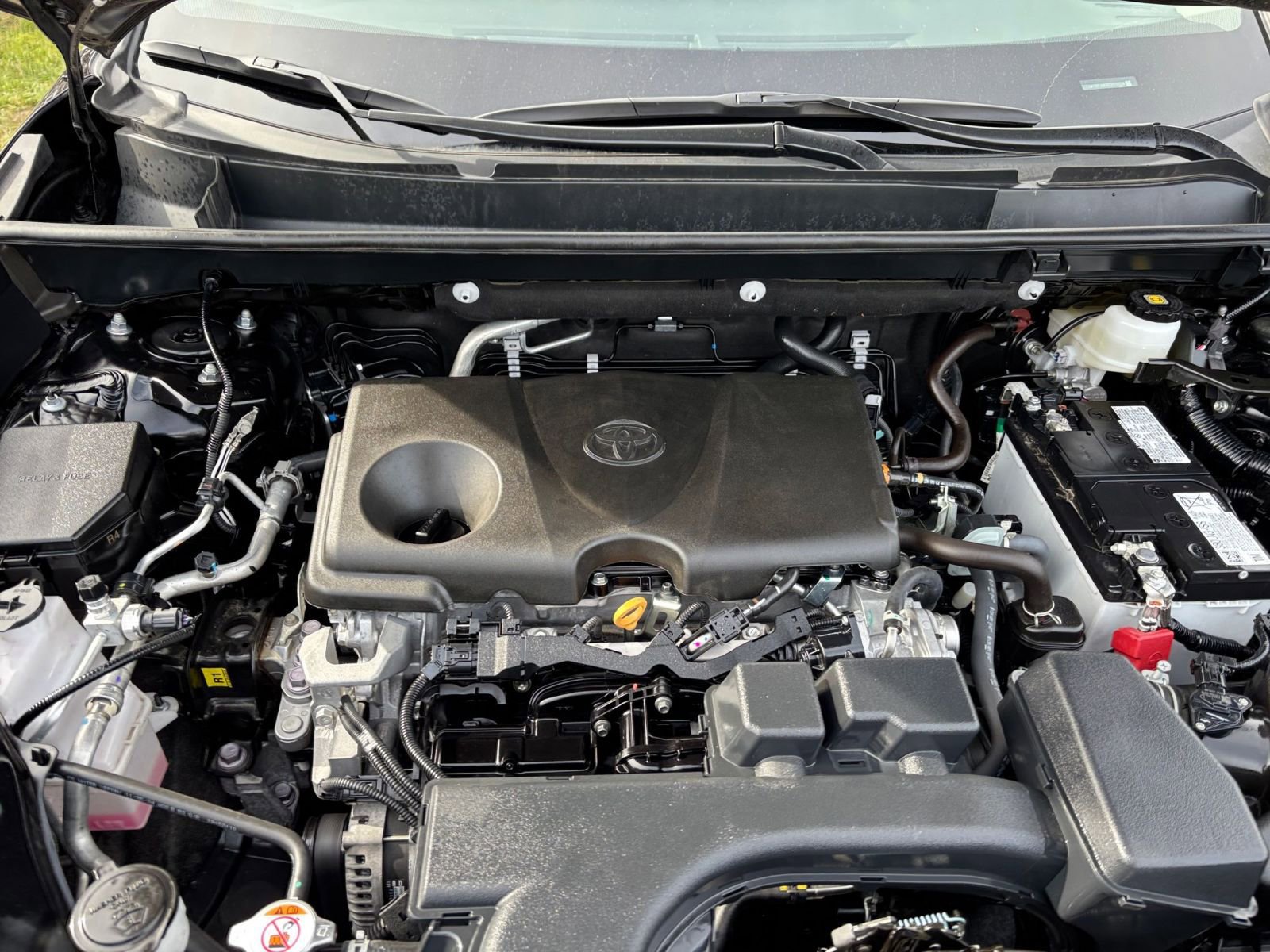 Thumbnail: 2025 Toyota RAV4 - 32