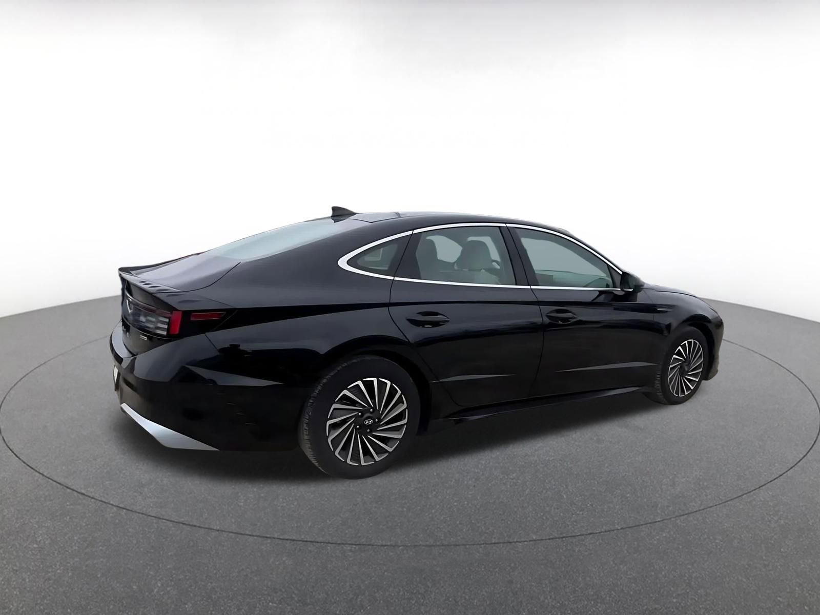 Thumbnail: 2025 Hyundai Sonata - 15