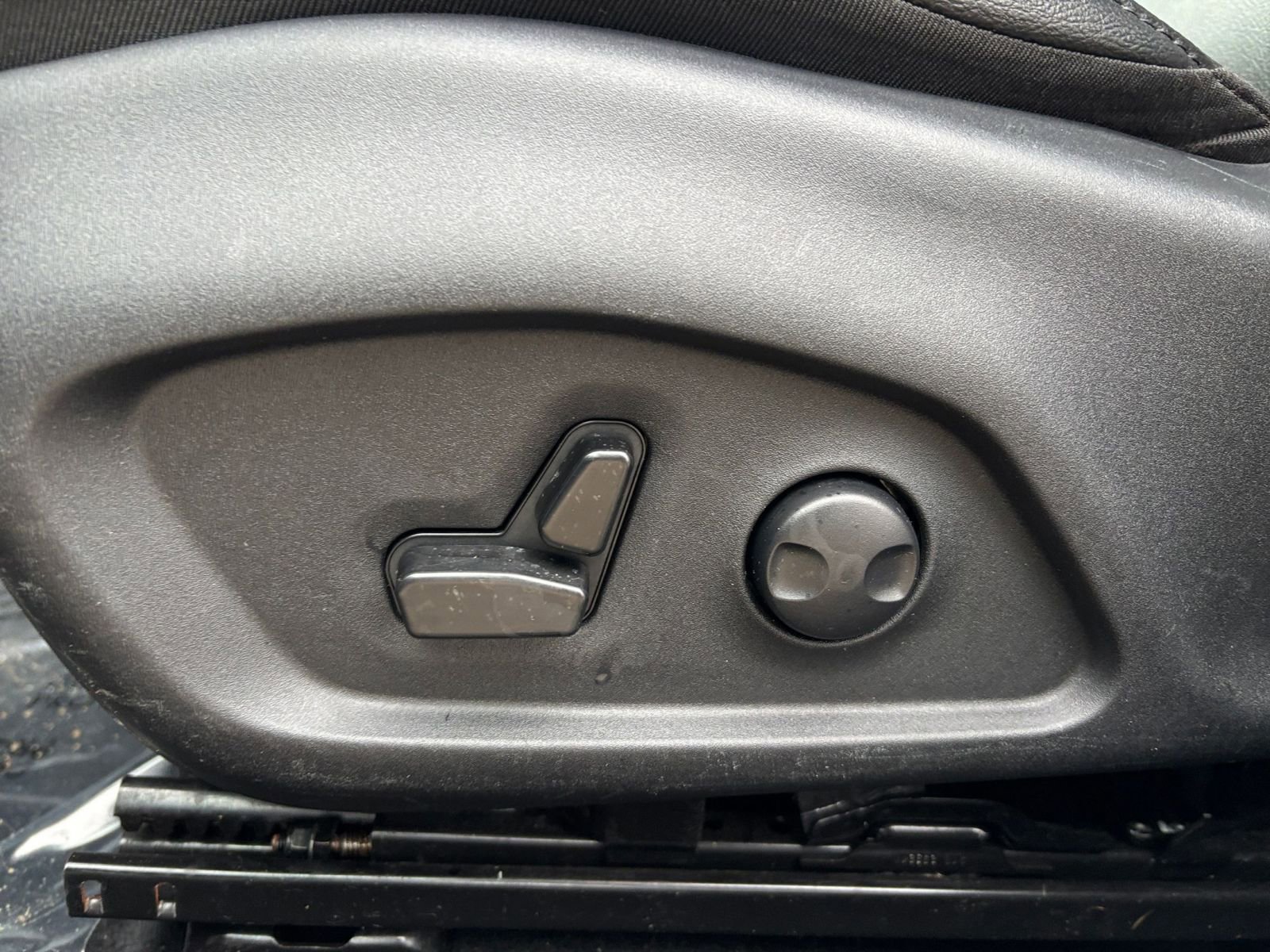 Thumbnail: 2025 Jeep Compass - 23