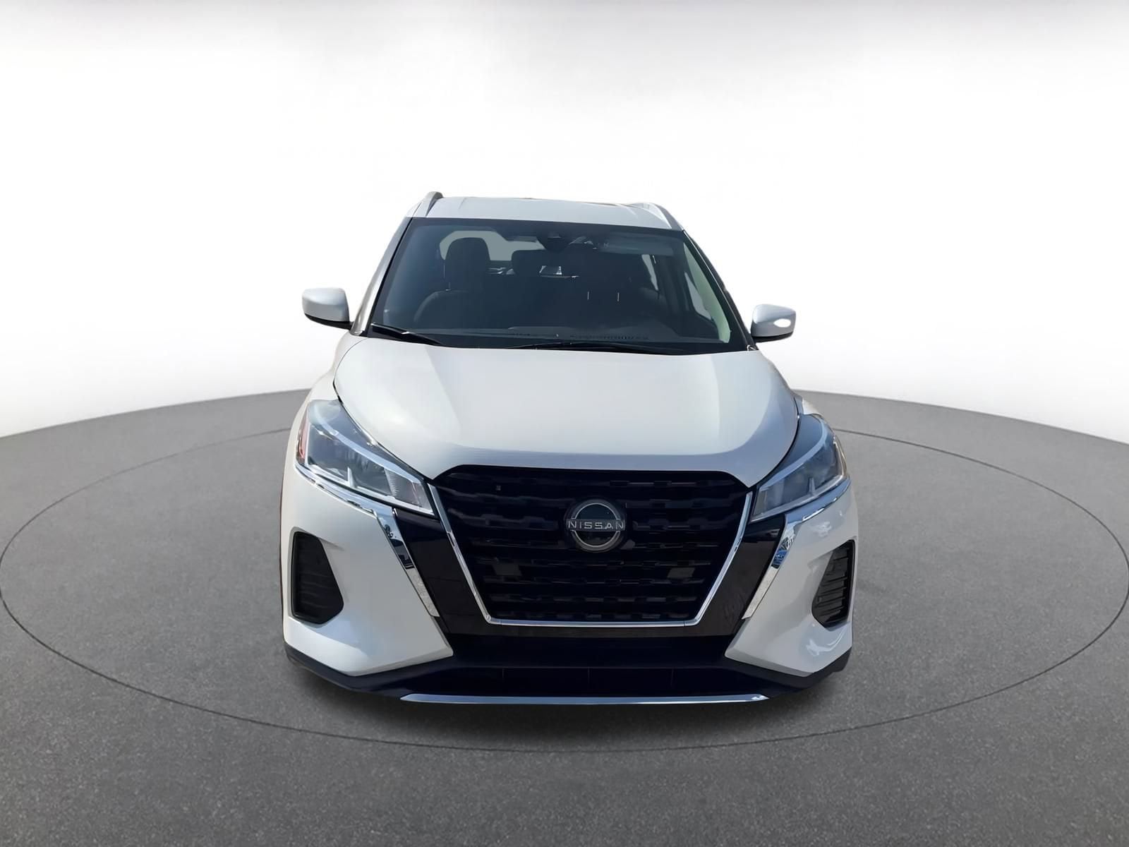 Thumbnail: 2024 Nissan Kicks - 4