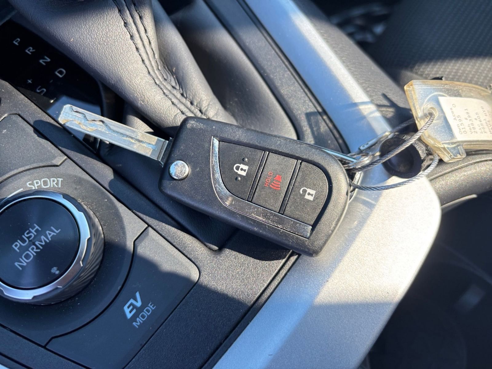 Thumbnail: 2025 Toyota RAV4 - 22