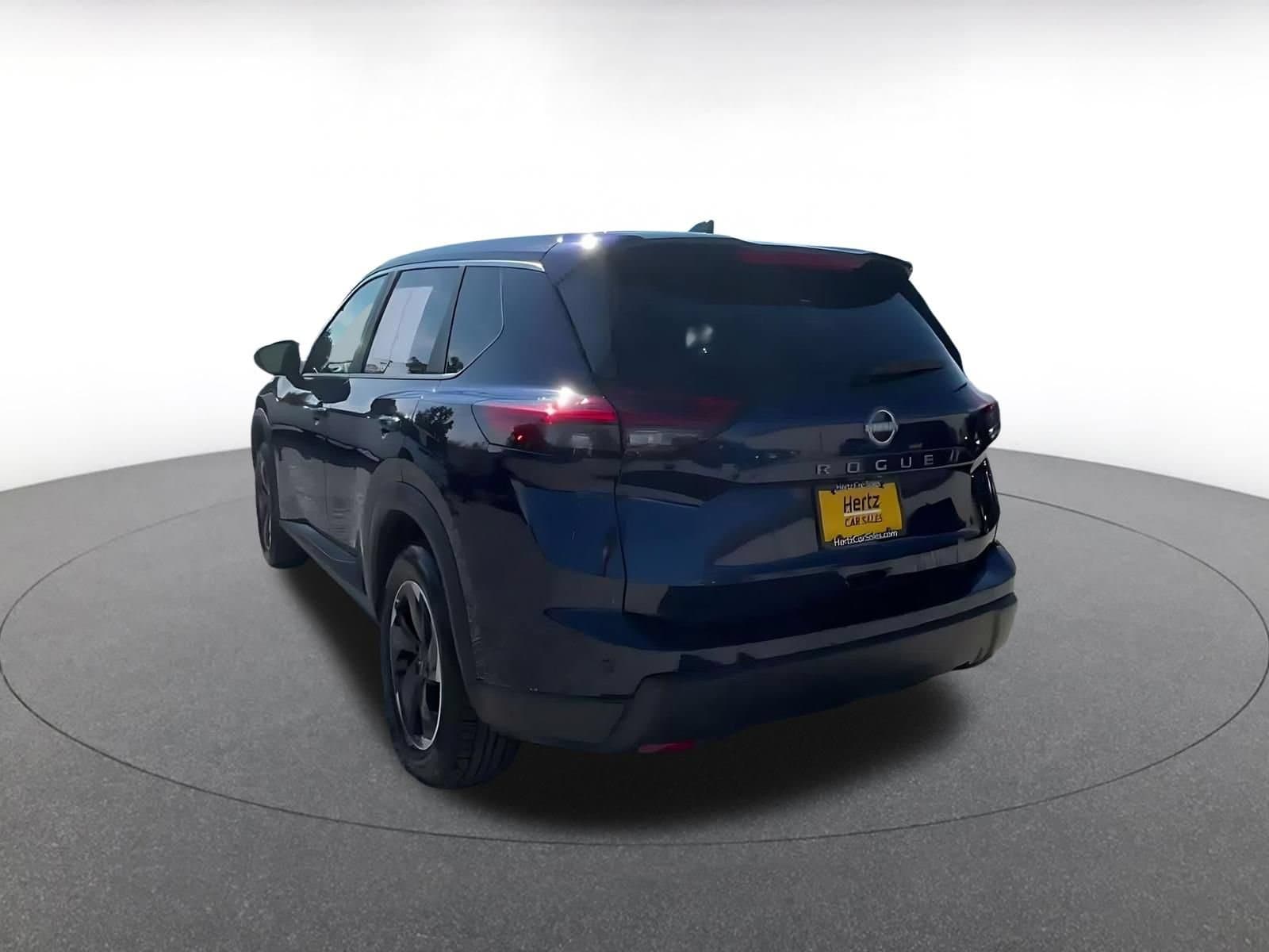 Thumbnail: 2025 Nissan Rogue - 10