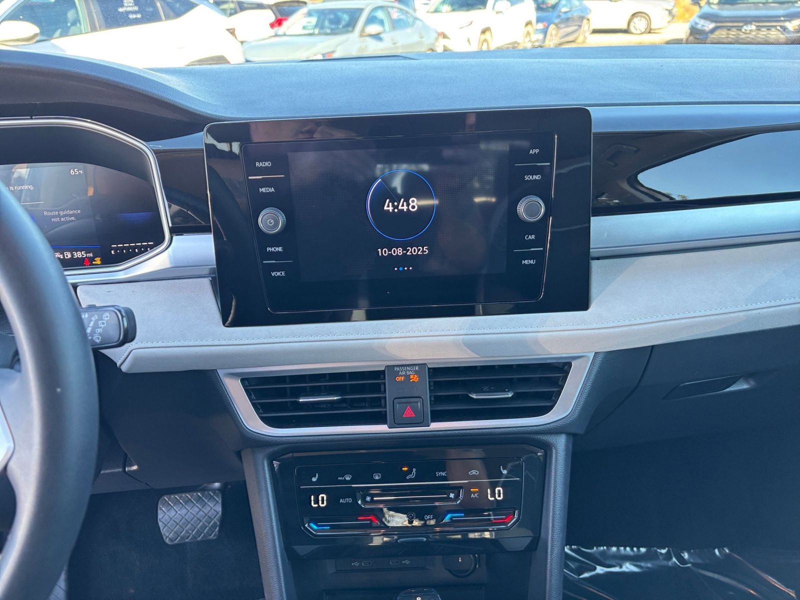 Thumbnail: 2025 Volkswagen Taos - 18