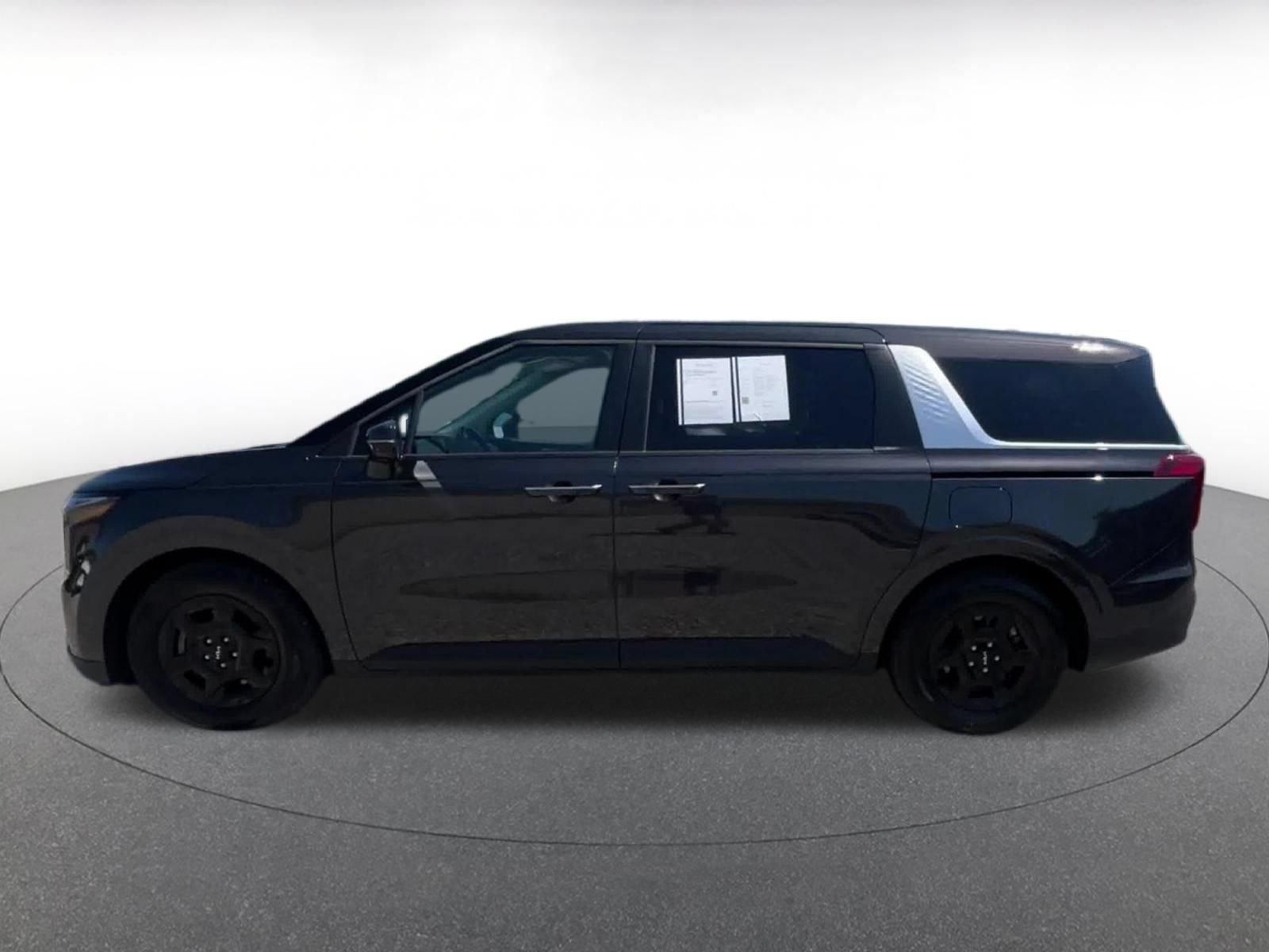 Thumbnail: 2026 Kia Carnival - 9