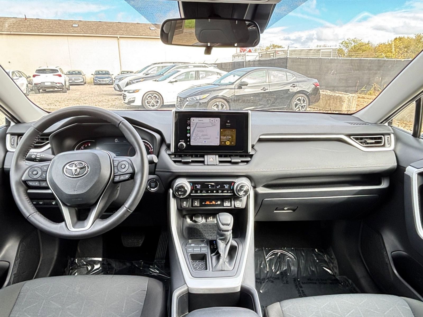 Thumbnail: 2025 Toyota RAV4 - 33