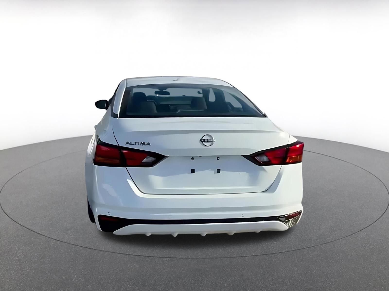 Thumbnail: 2025 Nissan Altima - 12