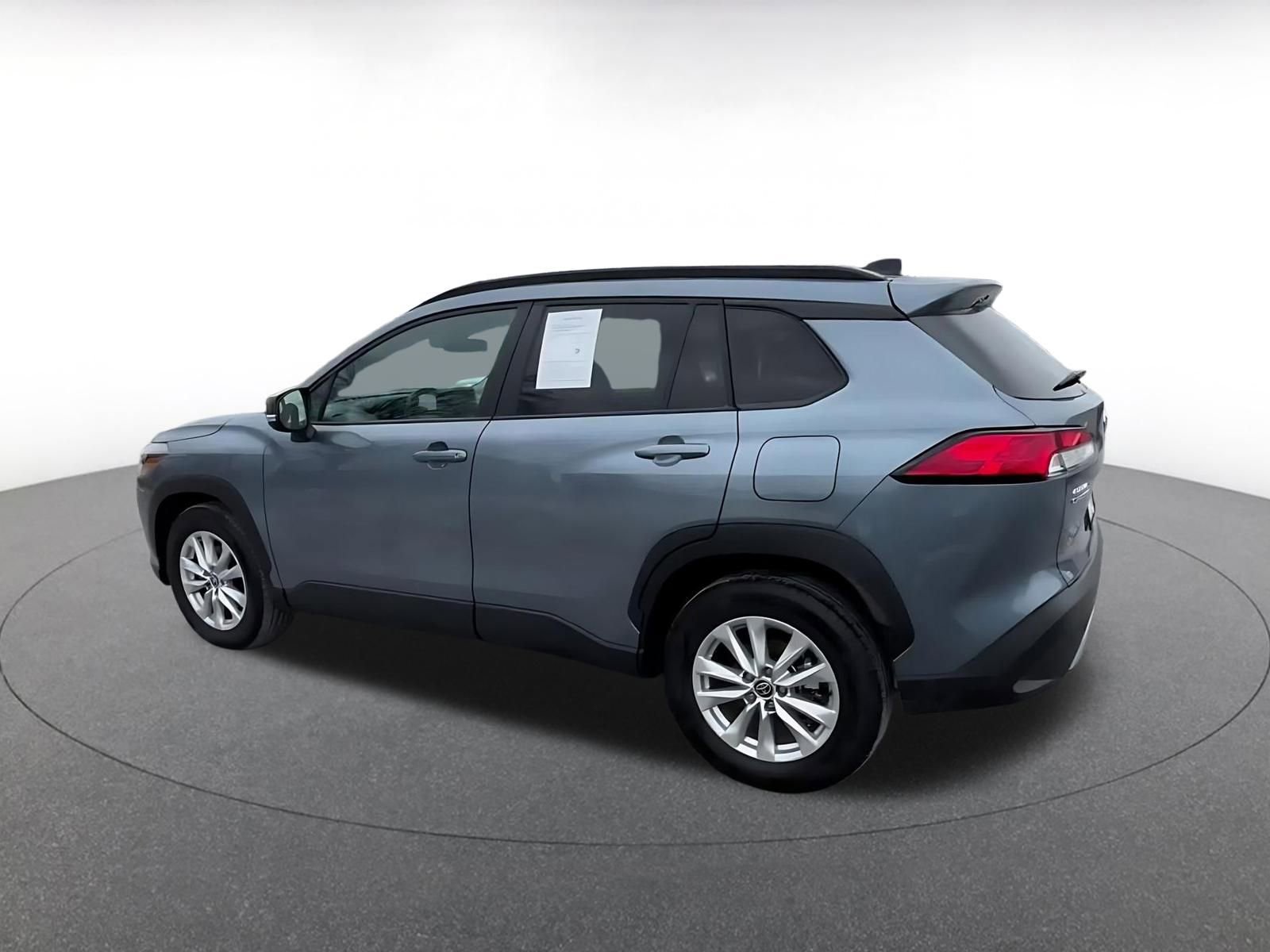 Thumbnail: 2025 Toyota Corolla Cross - 10