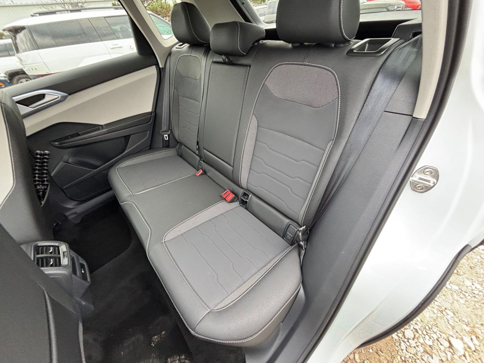 Thumbnail: 2025 Volkswagen Taos - 25