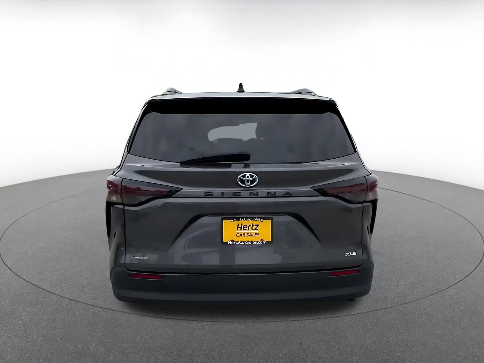 Thumbnail: 2025 Toyota Sienna - 12