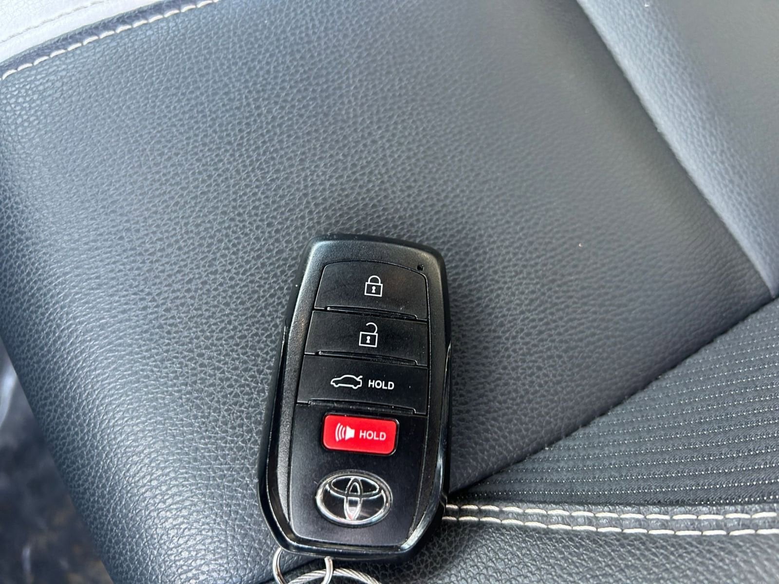 Thumbnail: 2025 Toyota Camry - 22