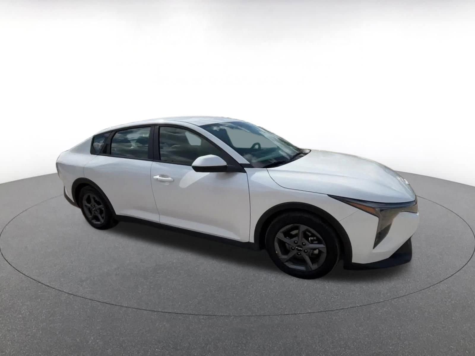 Thumbnail: 2025 Kia K4 - 2