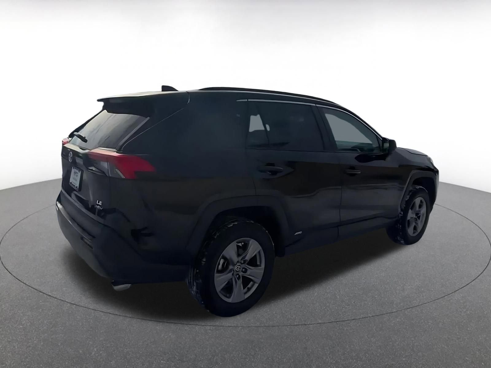 Thumbnail: 2025 Toyota RAV4 - 15