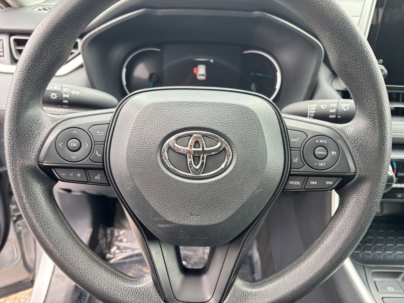 Thumbnail: 2025 Toyota RAV4 - 27