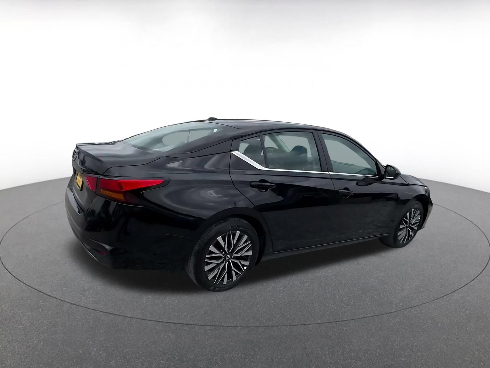 Thumbnail: 2026 Nissan Altima - 13