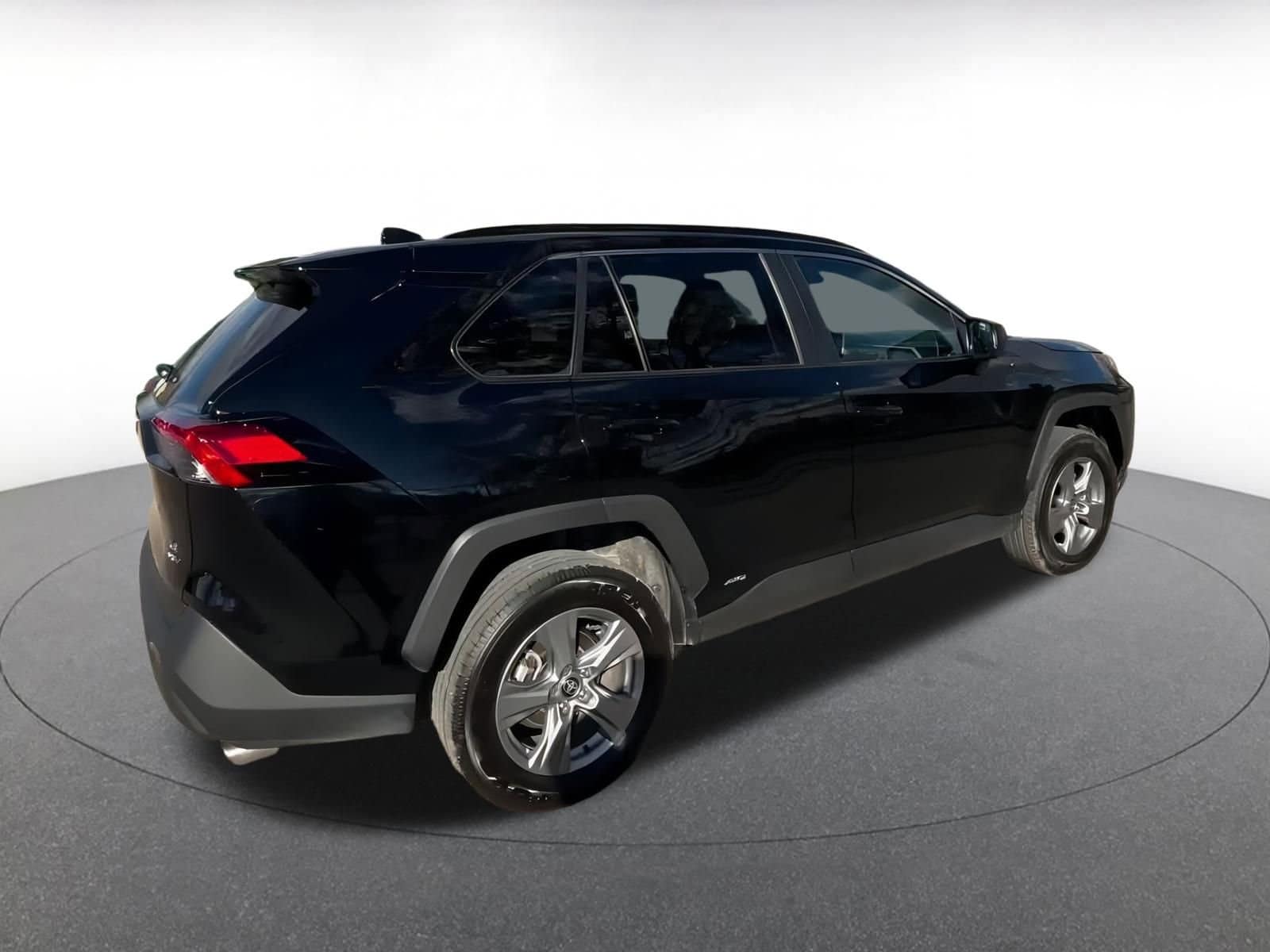 Thumbnail: 2025 Toyota RAV4 - 15