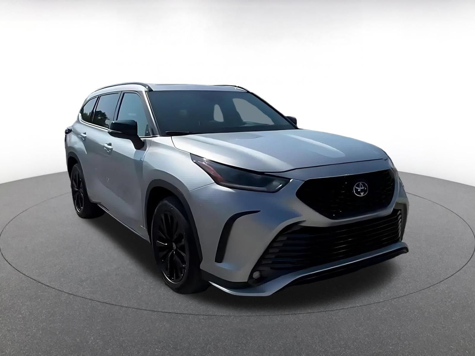 Thumbnail: 2025 Toyota Highlander - 3