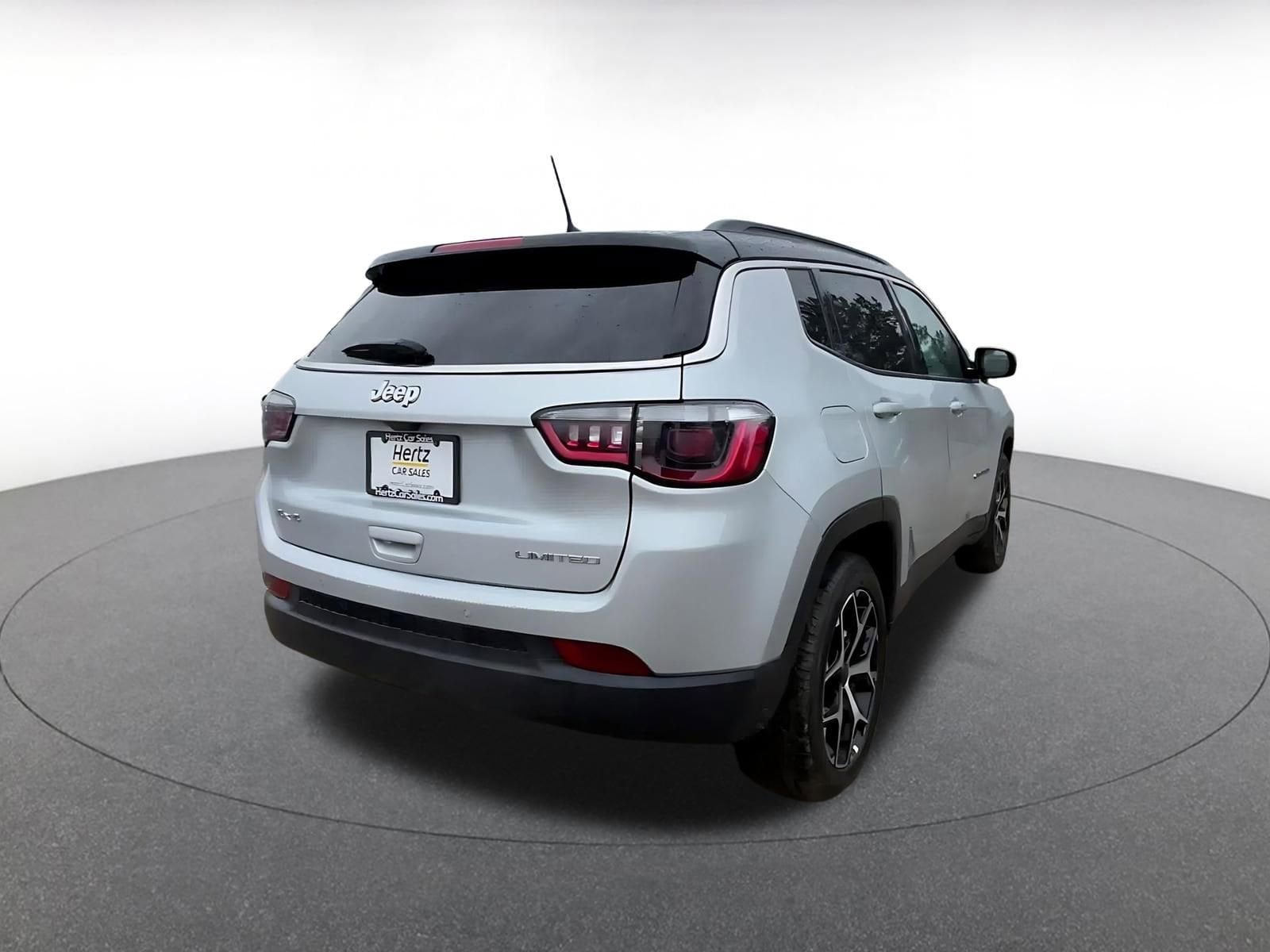 Thumbnail: 2025 Jeep Compass - 14