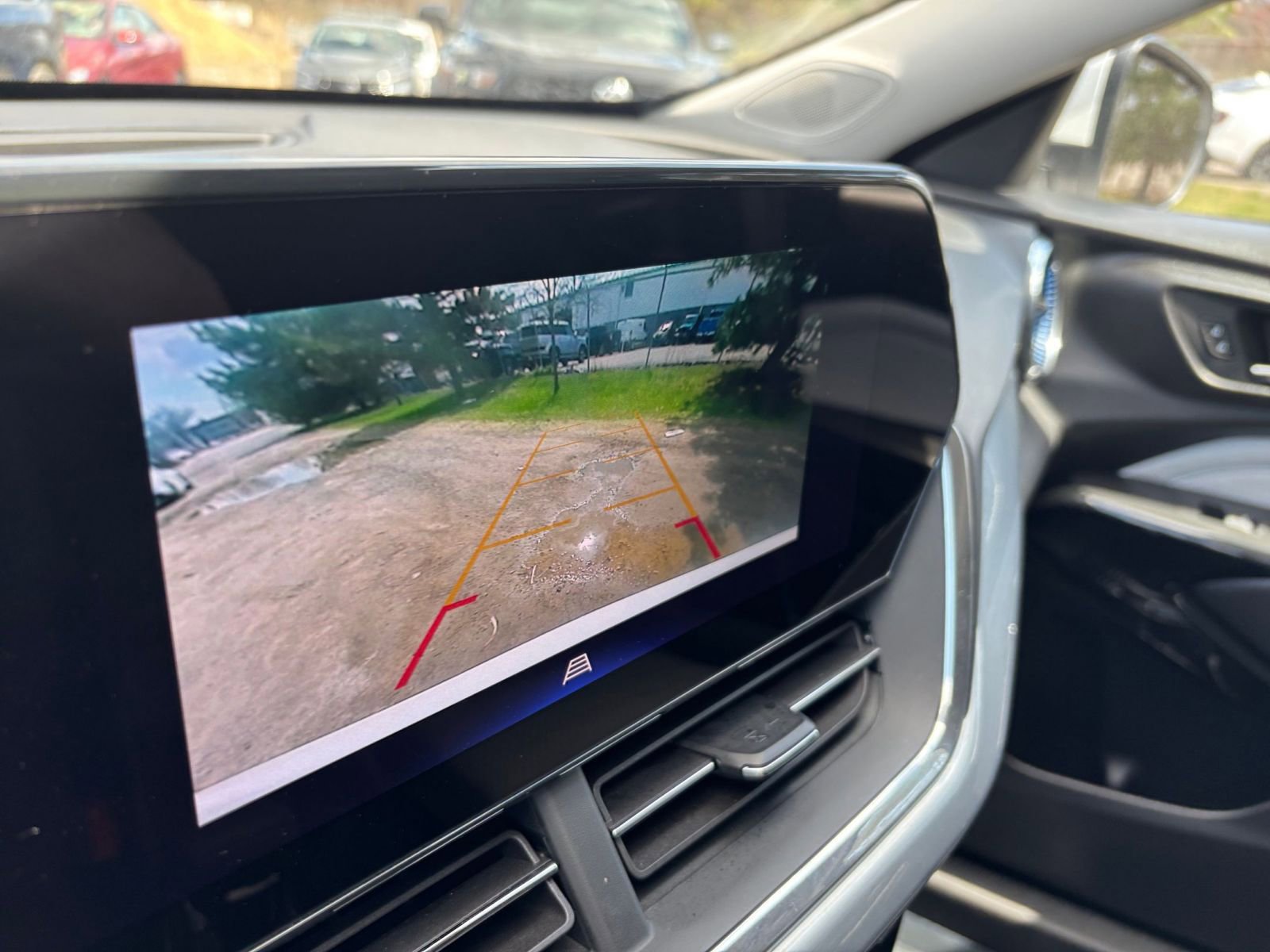 Thumbnail: 2025 Chevrolet Trax - 23