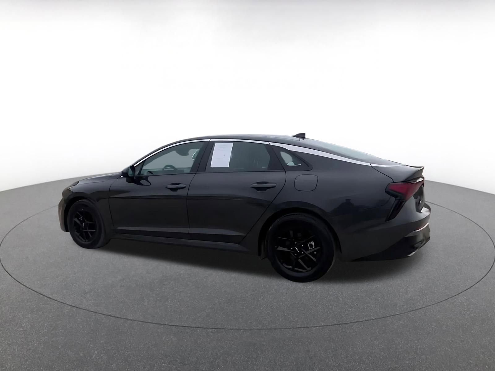 Thumbnail: 2025 Kia K5 - 10