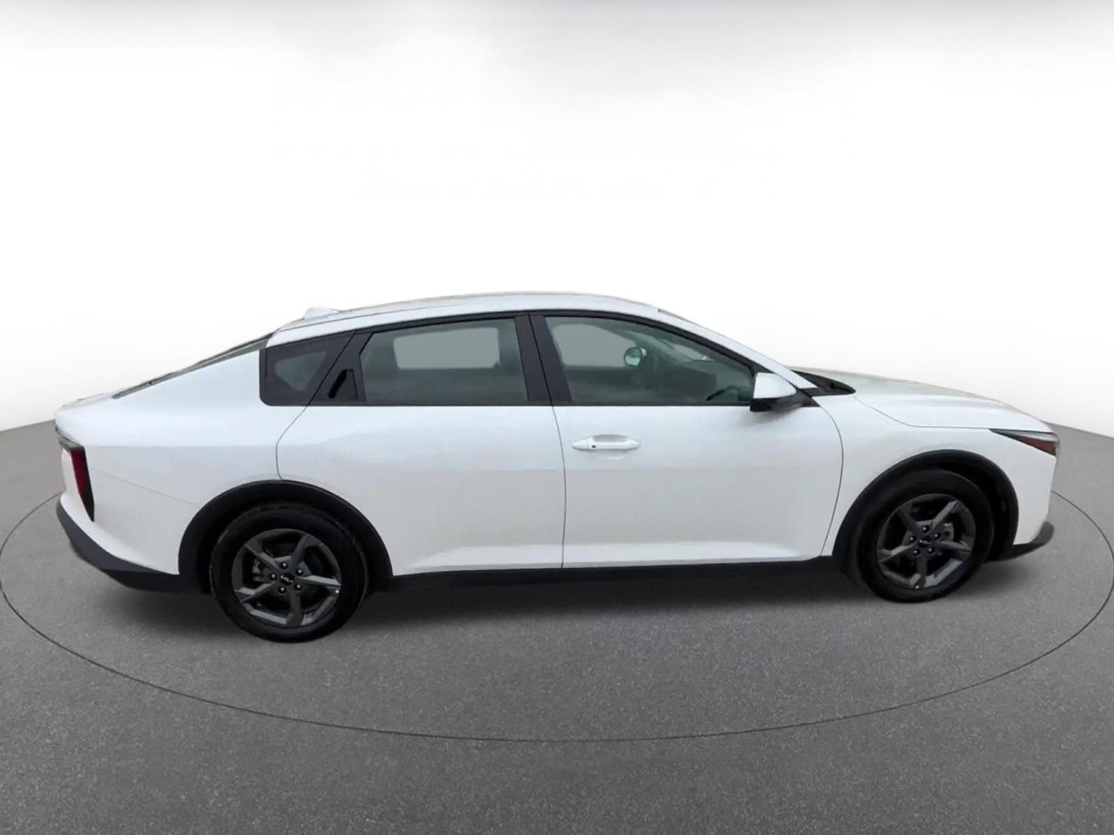 Thumbnail: 2025 Kia K4 - 16