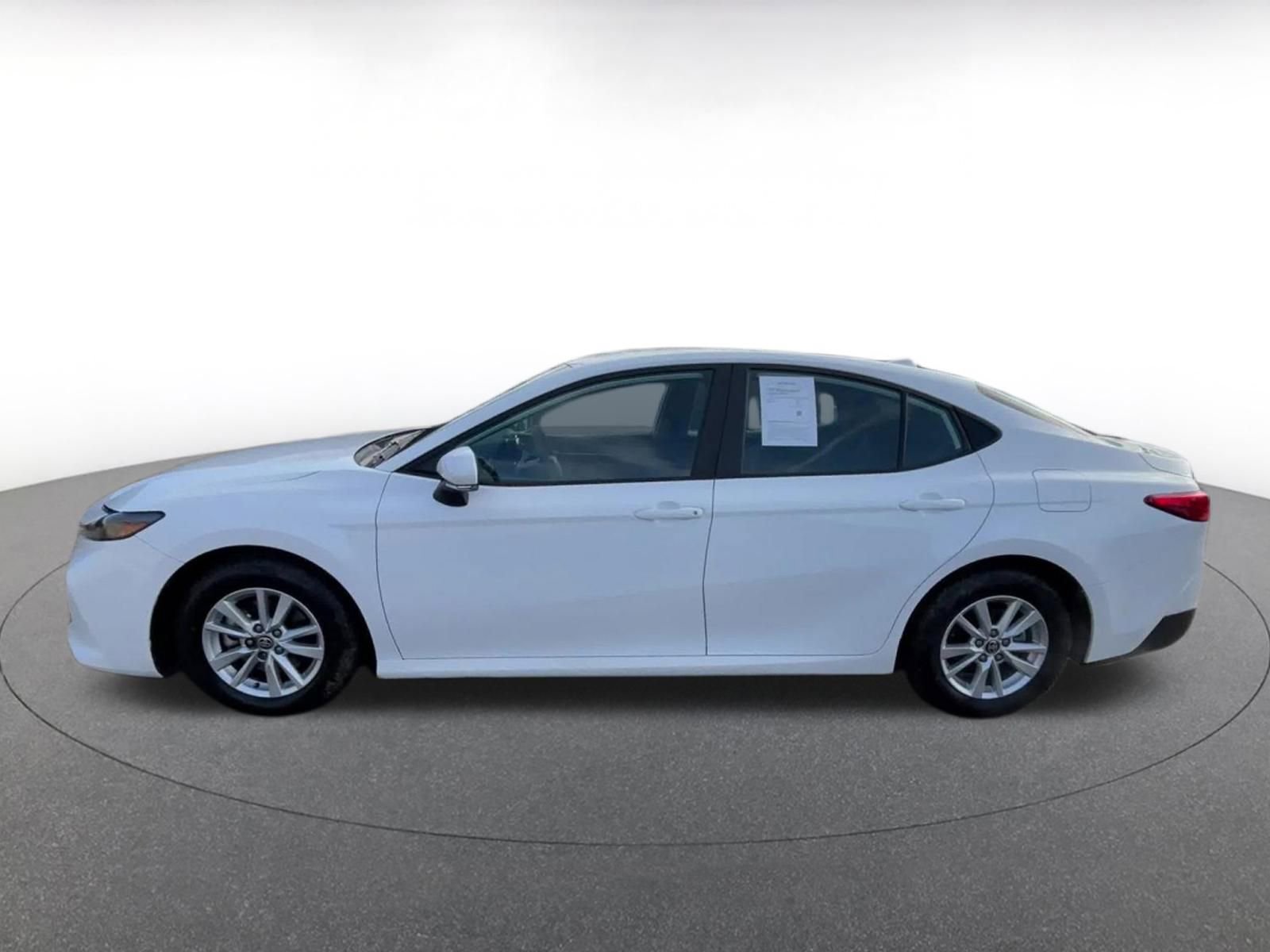 Thumbnail: 2025 Toyota Camry - 10