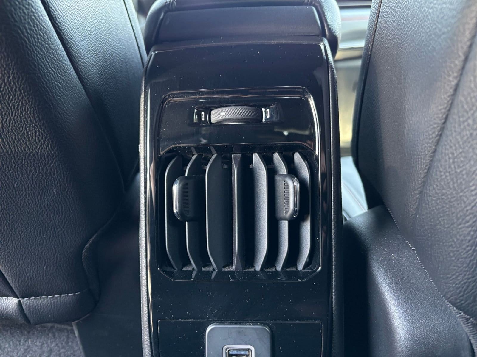 Thumbnail: 2025 Jeep Compass - 23