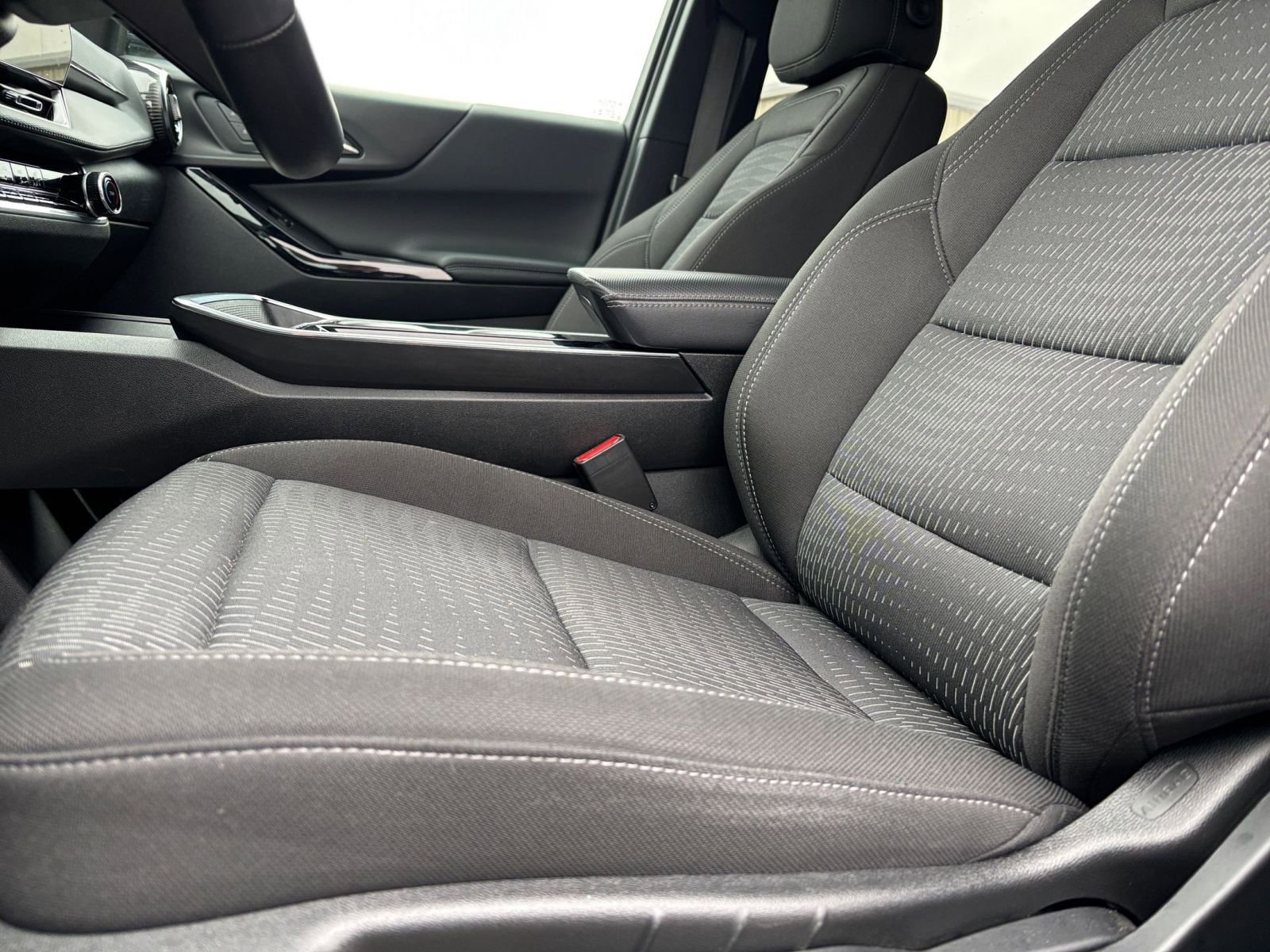 Thumbnail: 2025 Chevrolet Equinox - 25