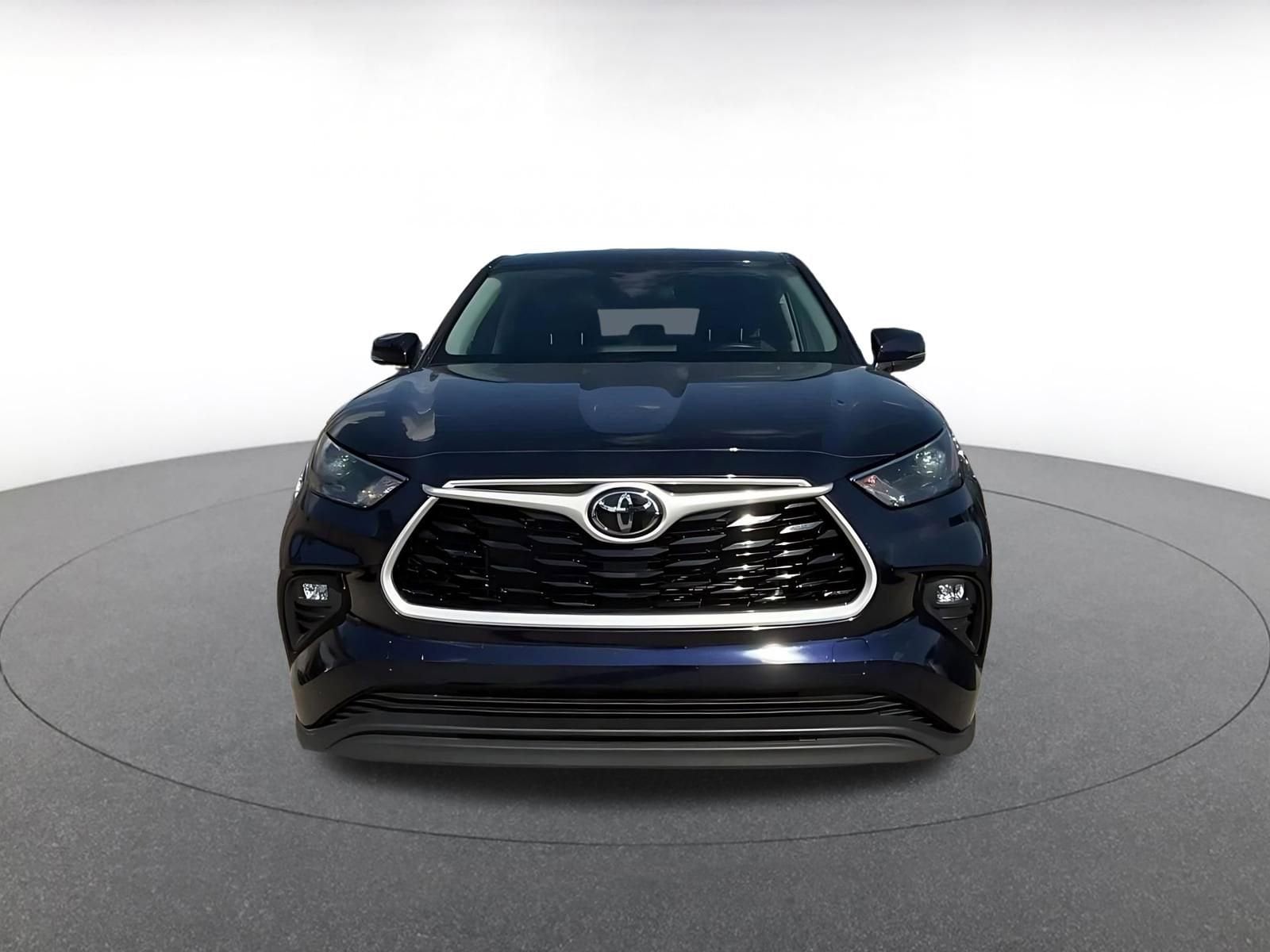 Thumbnail: 2025 Toyota Highlander - 4