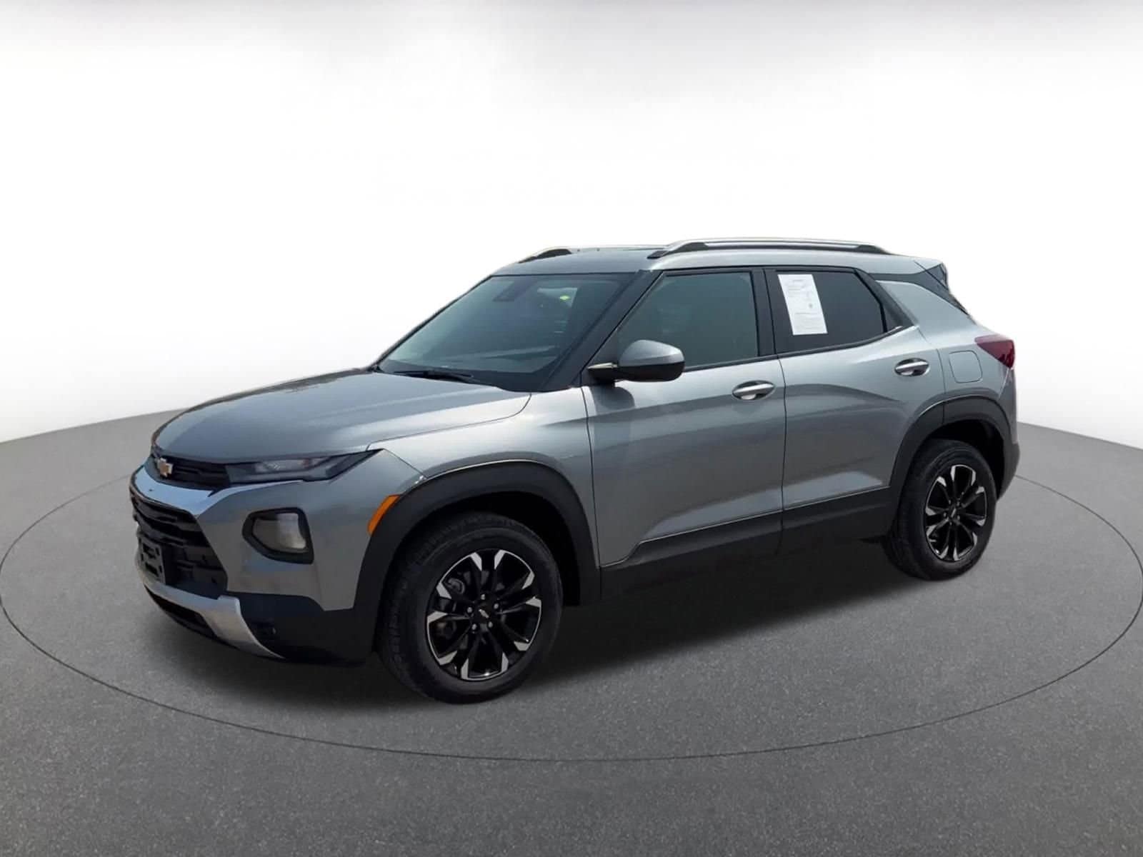 Thumbnail: 2023 Chevrolet TrailBlazer - 8