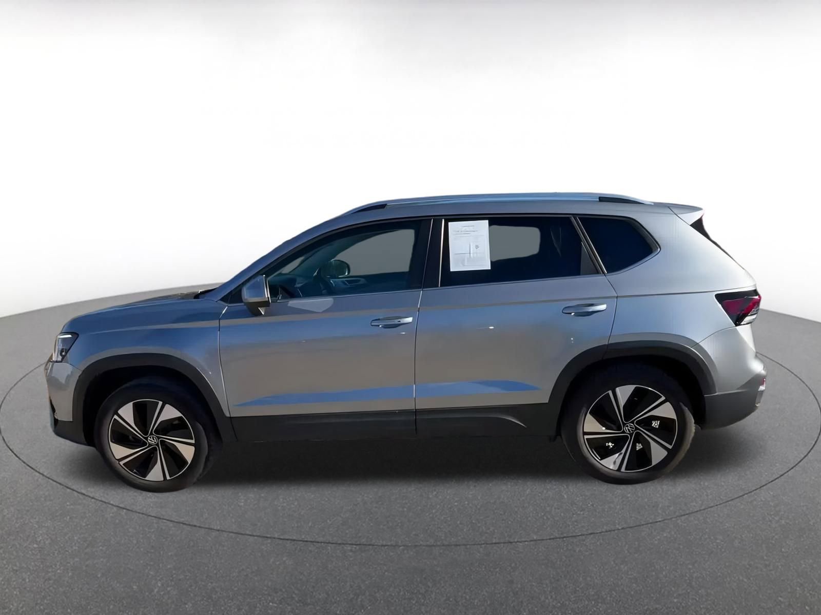 Thumbnail: 2025 Volkswagen Taos - 10